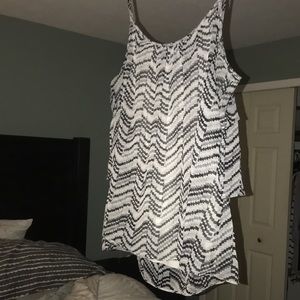 EUC Sleeveless Spaghetti Strap Layered Black Gray Top Shirt Blouse - Pretty!